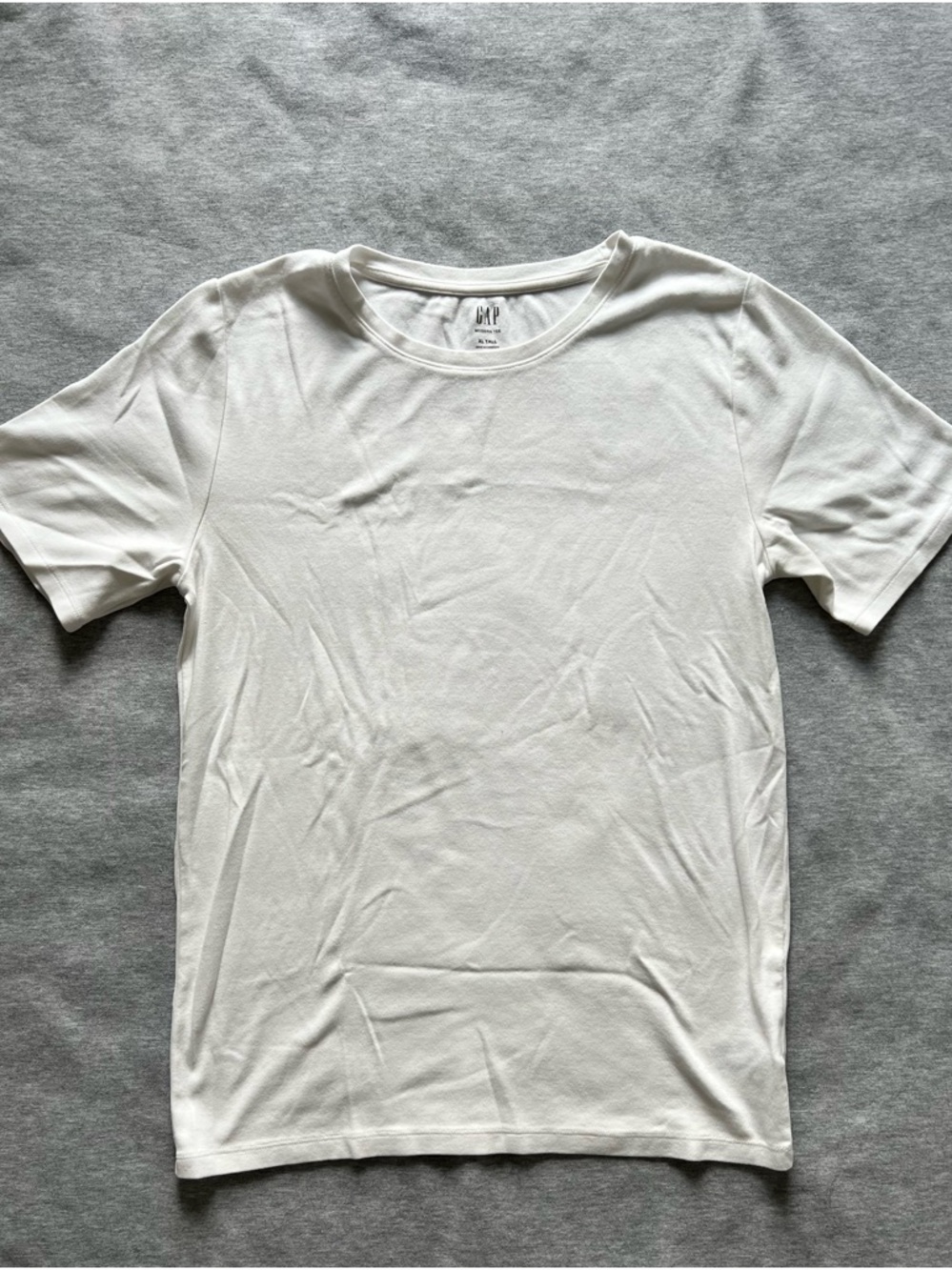 GAP White Short Sleeve Crew Neck Tee